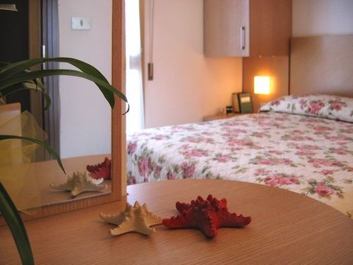 Hotel Olimpia Bellaria-Igea Marina Eksteriør billede
